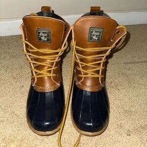 Bass Women’s Duck boots Size 9 Navy and Brown